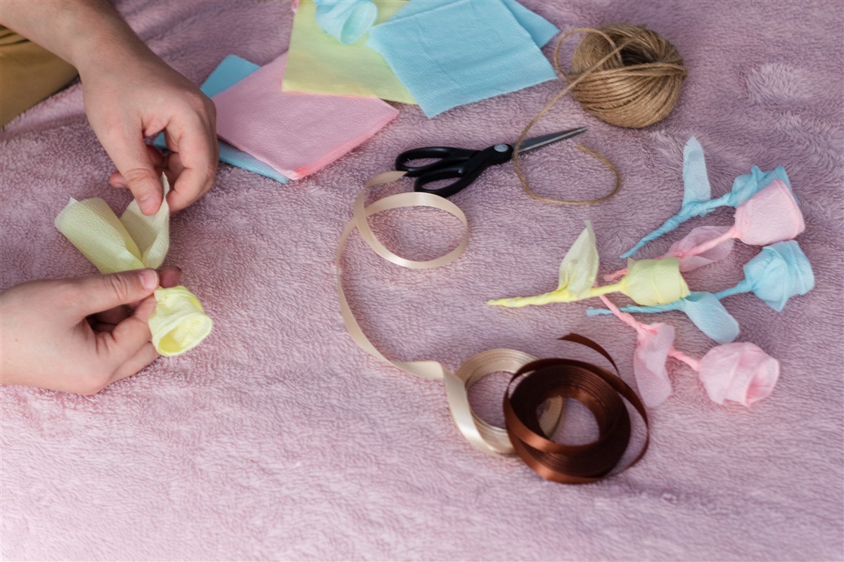 Confectionnez une rose en papier