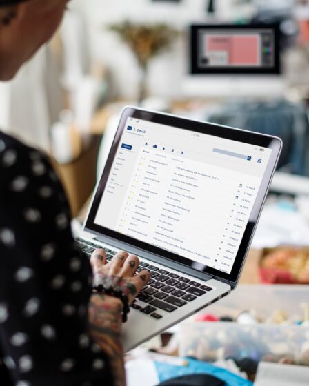 Email inbox message list online interface